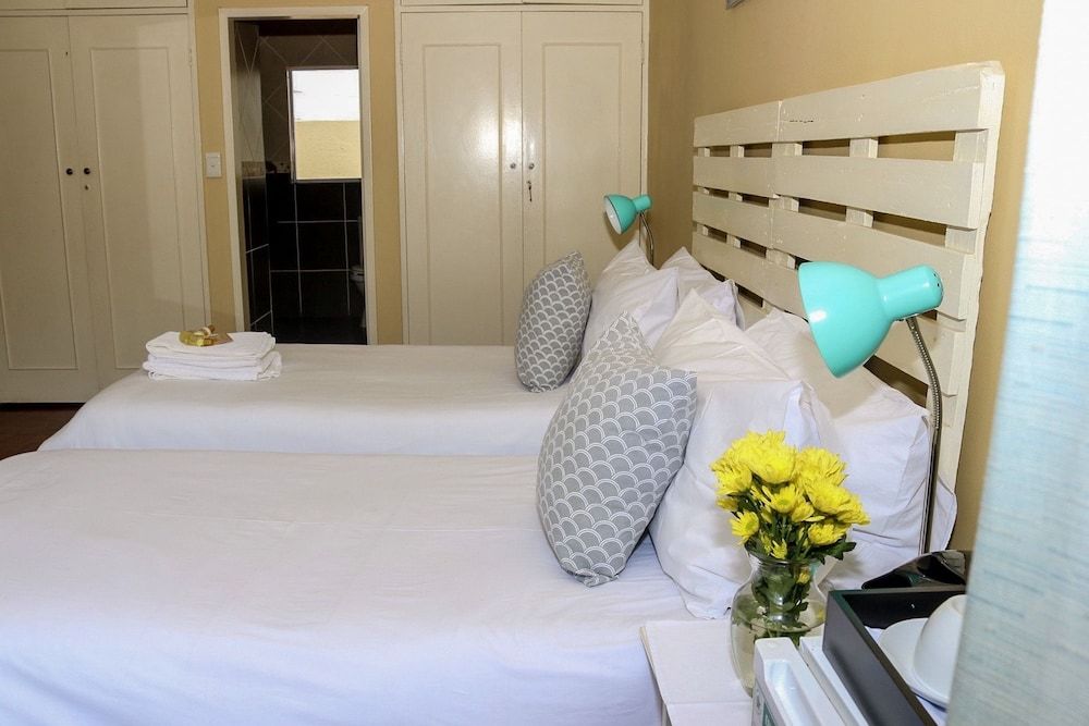Deluxe Twin Room, Pool View