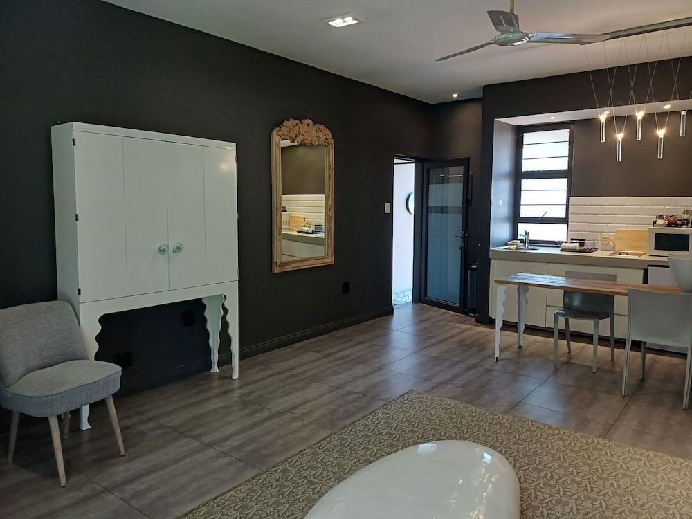 Alpine Attitude Boutique Hotel & Conference Venue Executive Apartment, 2 Bedrooms 6