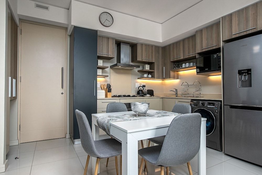 The Tyrwhitt Unit 308 Grand Apartment 7