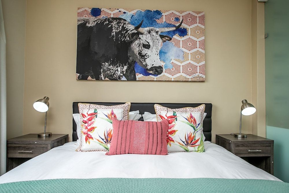 The Tyrwhitt Unit 308 Grand Apartment 5