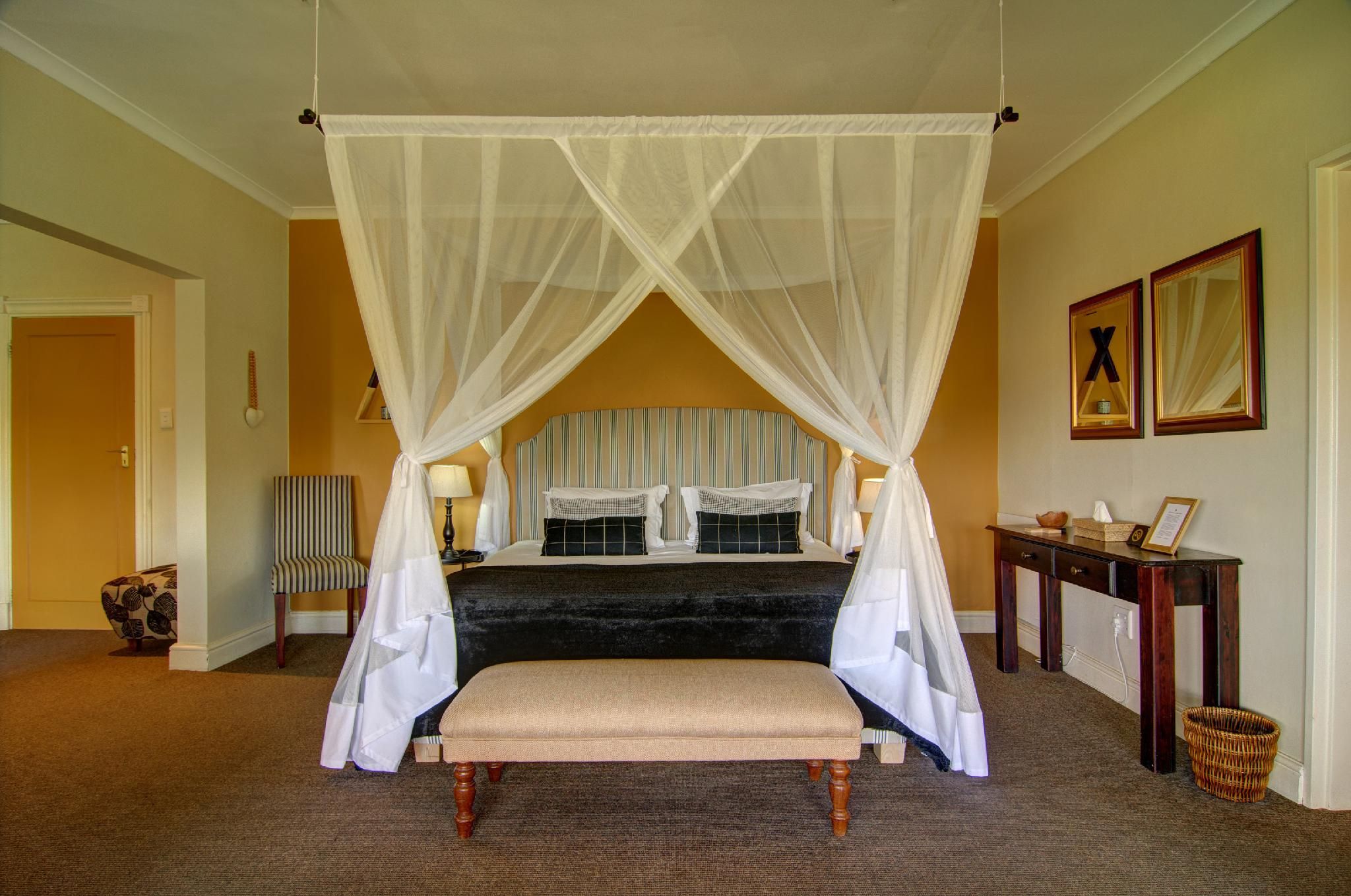 Blue Gum Country Estate Superior 3