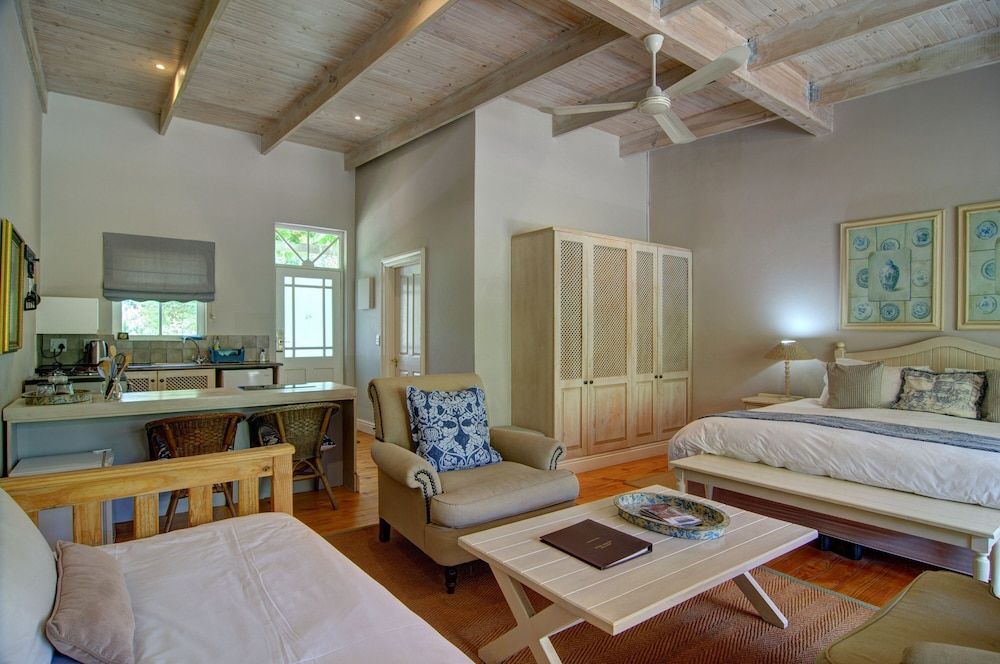 Blue Gum Country Estate Mountain View Cottage 6