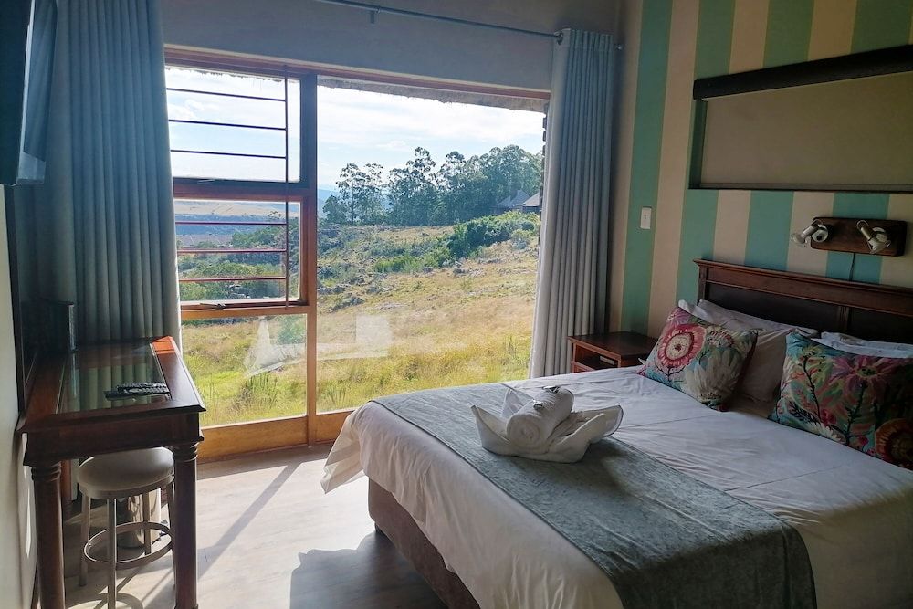 Three Bedroom Chalet with Patio