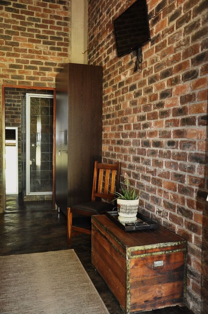 Grincourt Basic Room 10