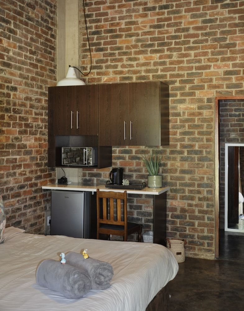 Grincourt Basic Room 7