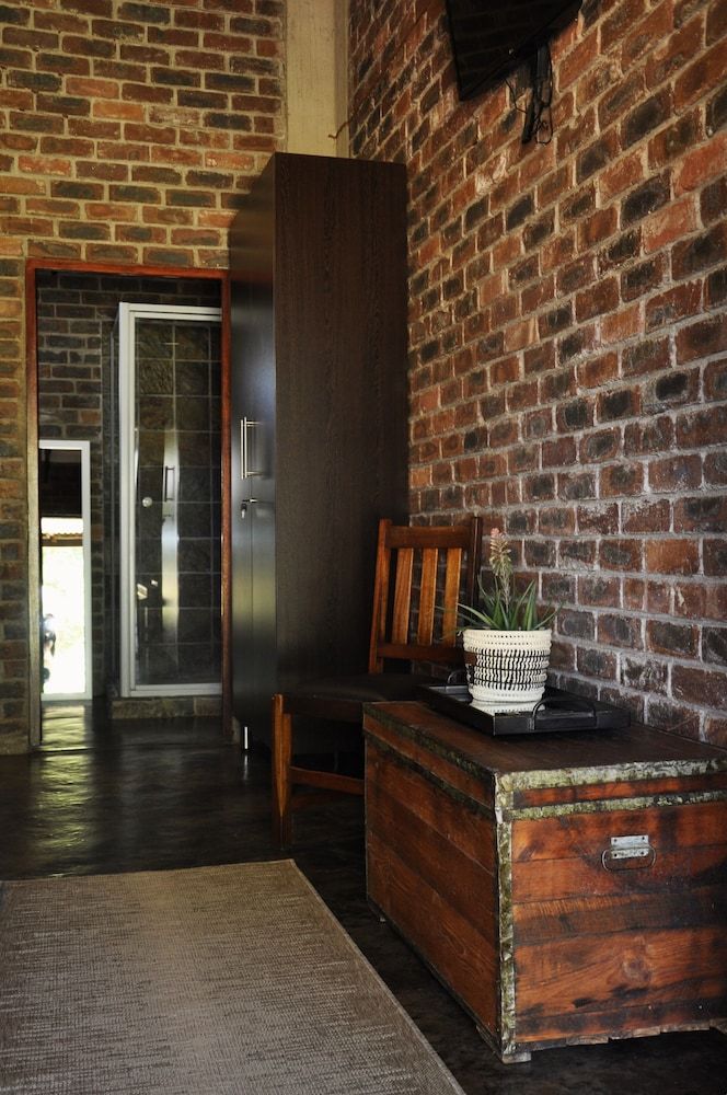 Grincourt Basic Room 17