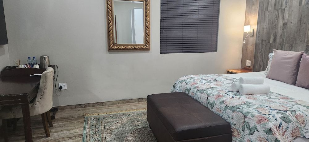 Rosewood Country Lodge Executive Room 5