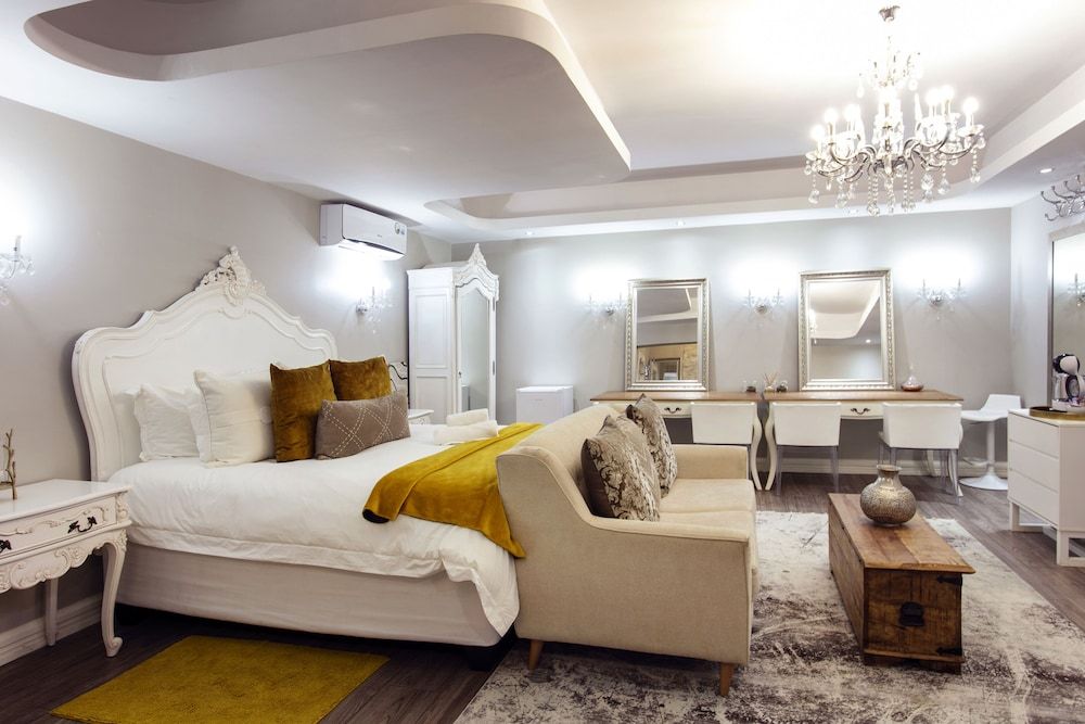 Rosewood Country Lodge Executive Suite 4