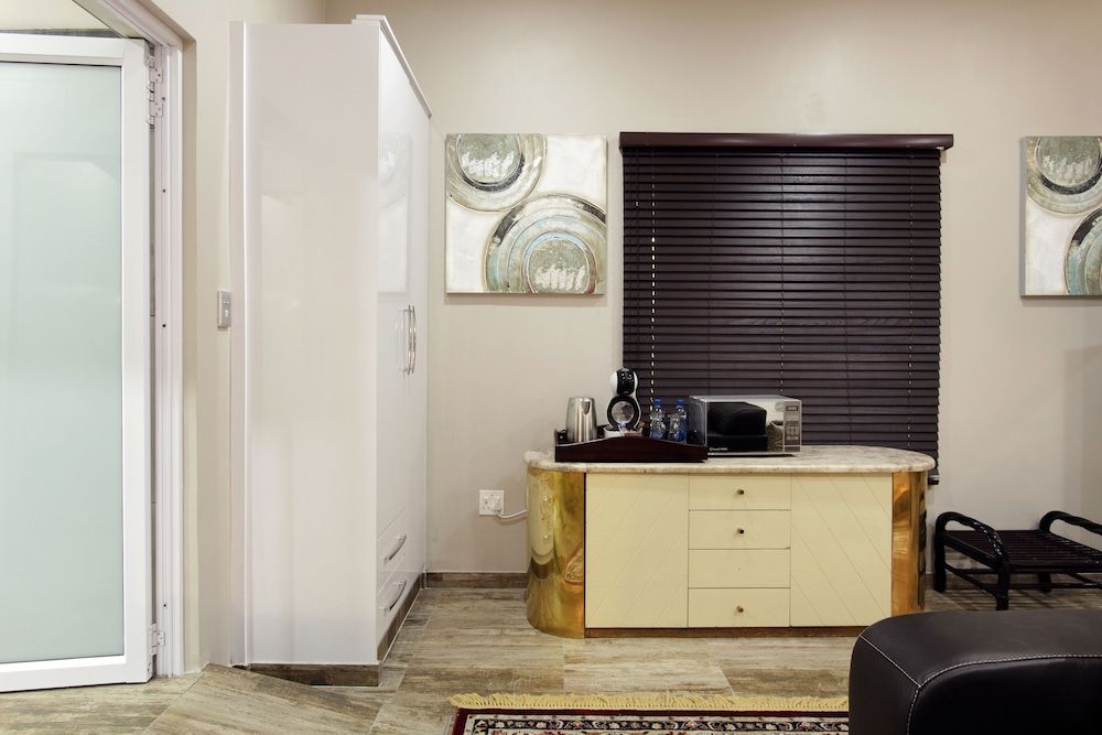 Rosewood Country Lodge Executive Suite 13