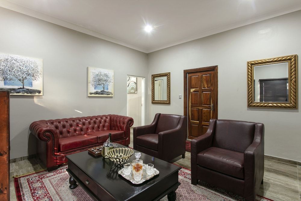 Rosewood Country Lodge Executive Suite 8