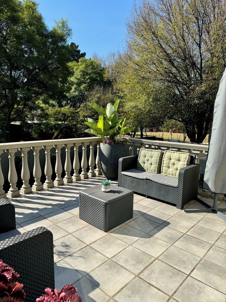 1945 On Kloof Guesthouse Luxury Room 17