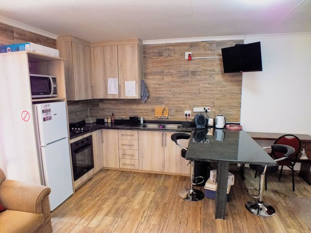 White Silo Accommodation Double Room (Rhino) 14