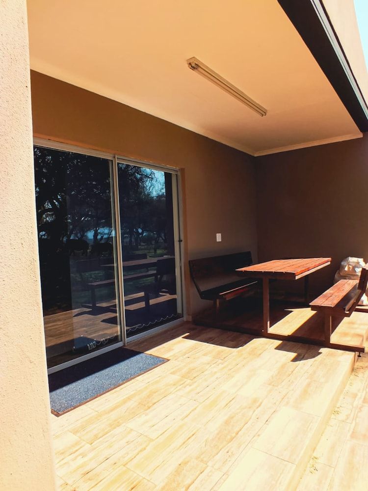 White Silo Accommodation Double Room (Rhino) 5