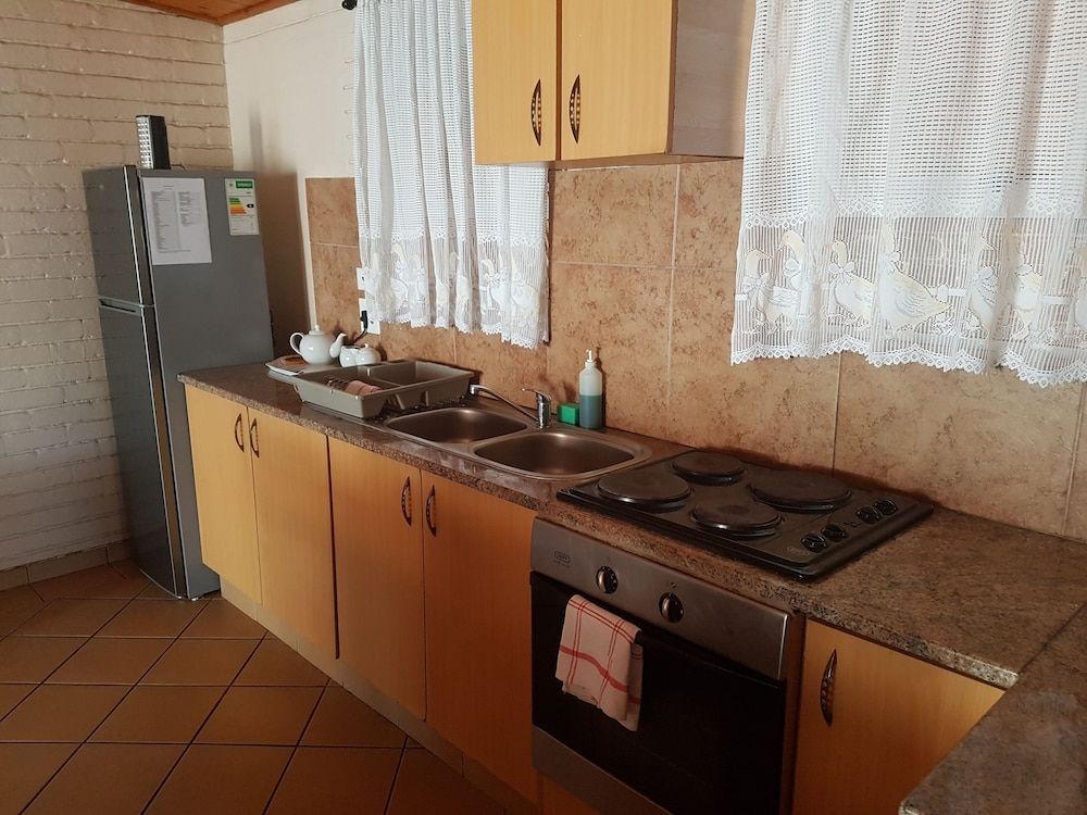 Golden Dawn Chalets Family Double Room 2