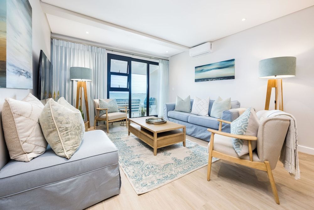 Esplanade Hermanus Two Bed Sea View First Floor 201 4