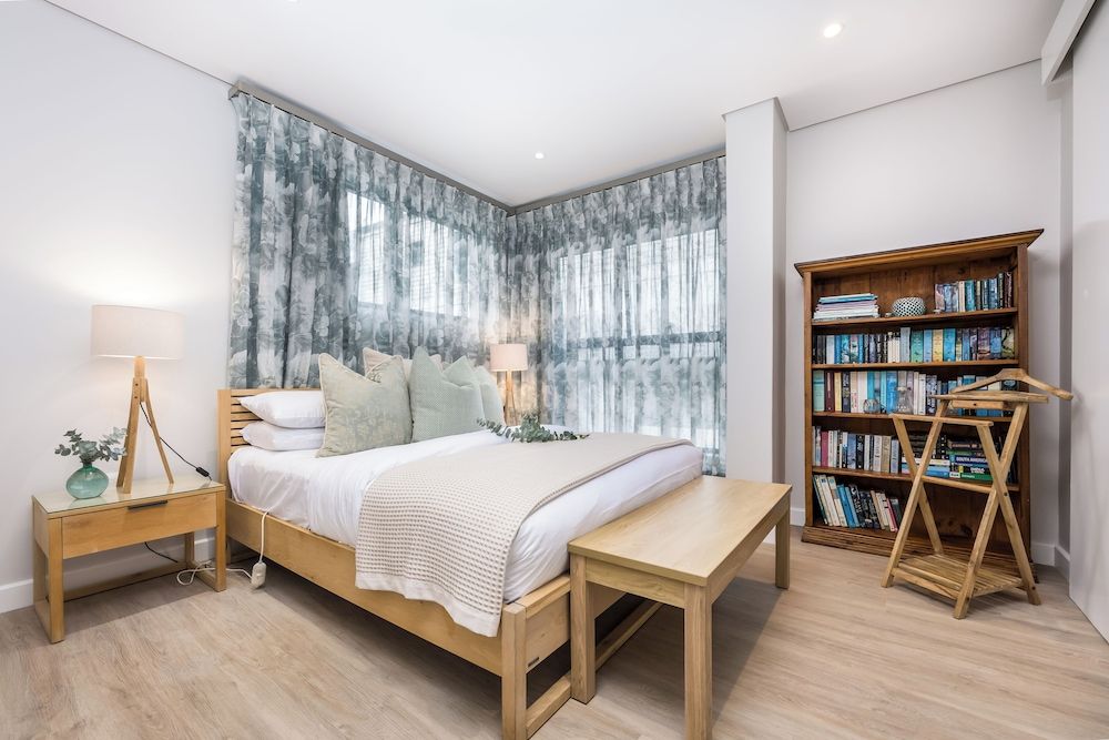 Esplanade Hermanus Two Bed Sea View First Floor 201 2