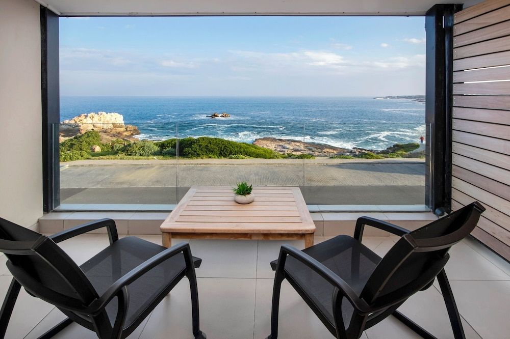 Esplanade Hermanus One Bed Sea View First Floor 202 6