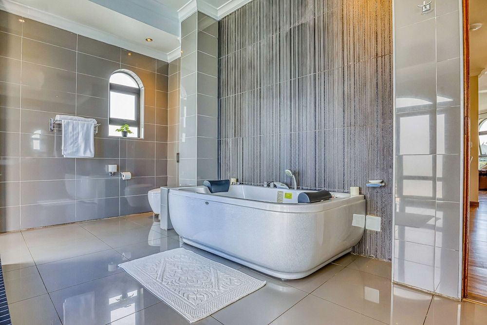 Villa Tasha Luxury suites Presidential Room 9