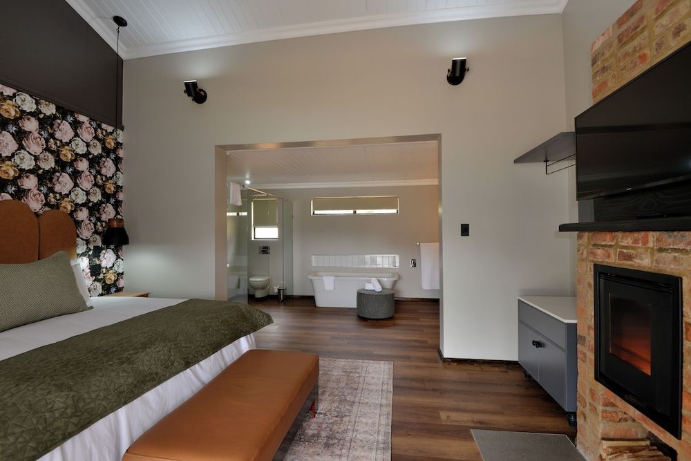 Dunkeld East Superior Room 12