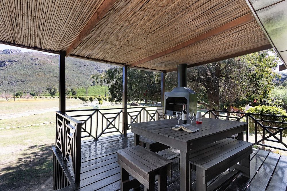 La Ferme Guest Farm Deluxe Chalet 16