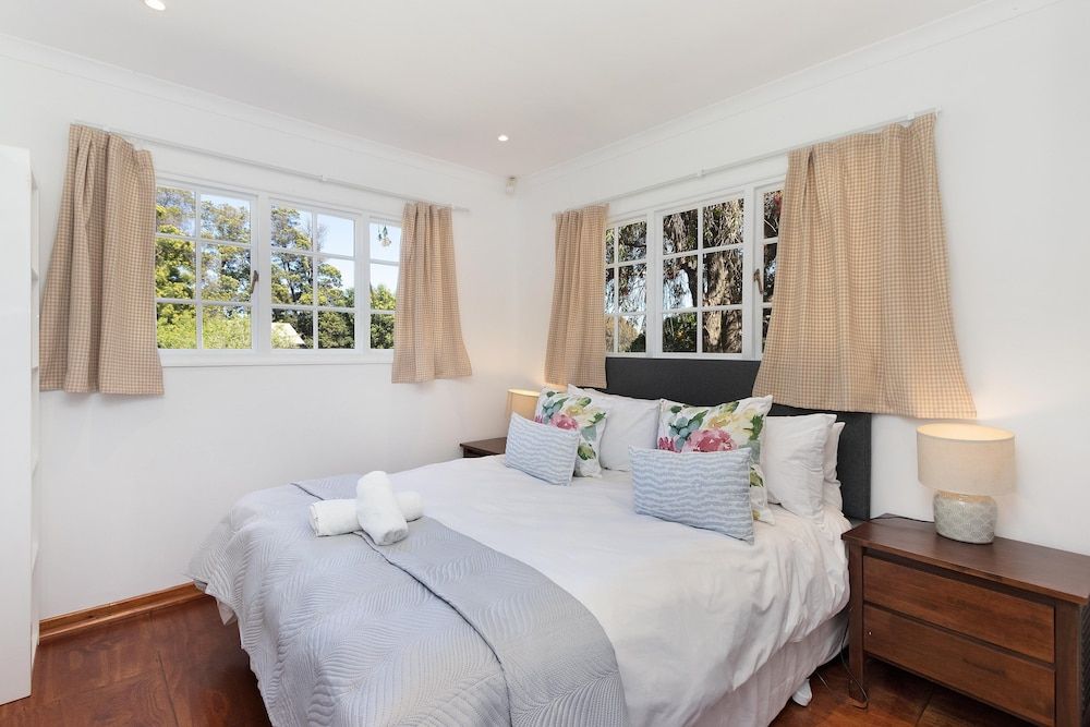 La Ferme Guest Farm Deluxe Chalet 6