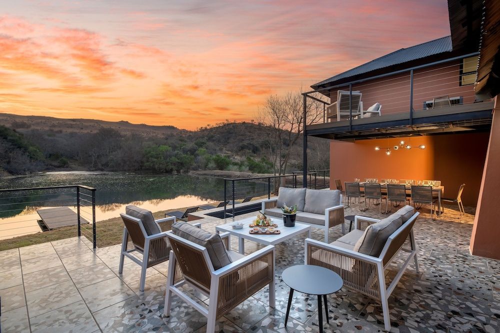 Riverhorse Lodge House 10