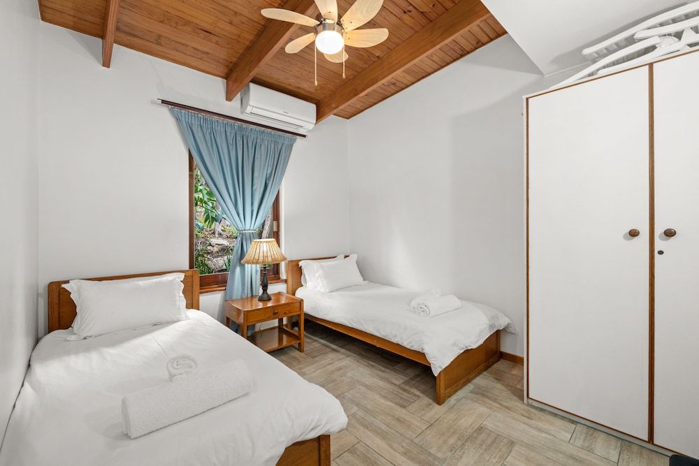 Classic Villa, 4 Bedrooms, Patio