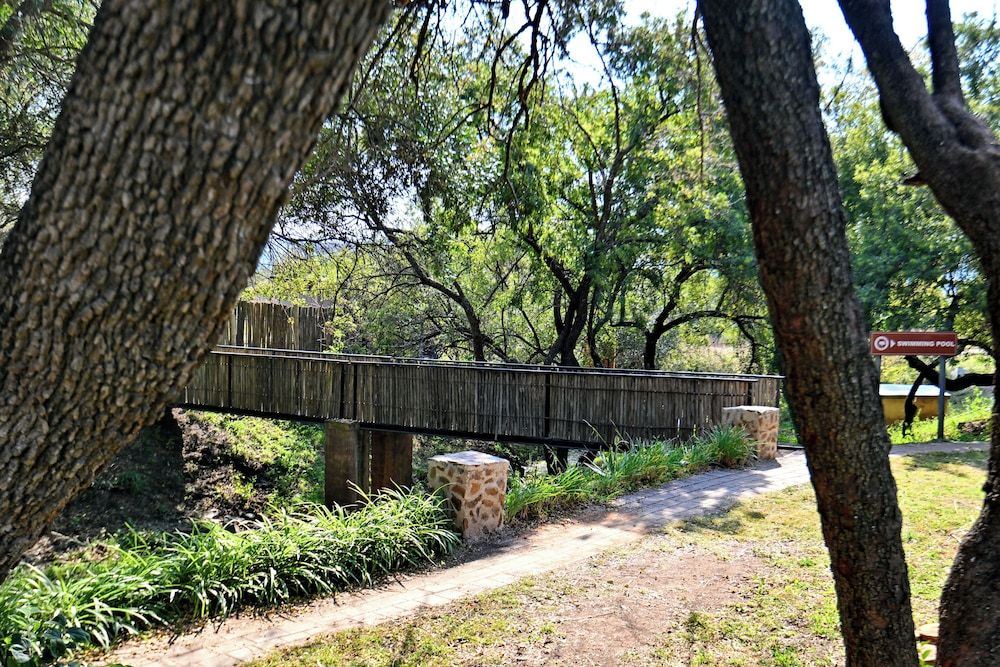 Warthogs Bush Lodge Standard Chalet 6