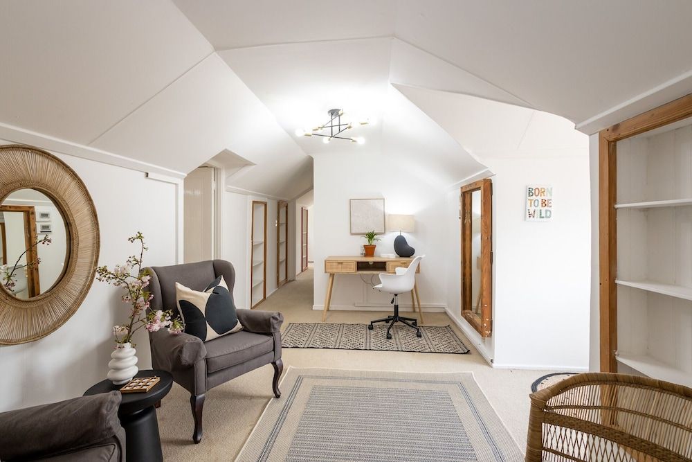 22 Bergview Rd Premium Apartment 13