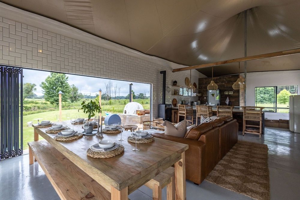 Belvidere Country Estate Premium Tent, 2 Bedrooms, Sauna, Mountain View 10