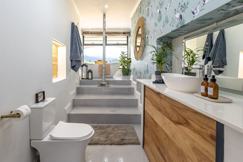 Belvidere Country Estate Premium Tent, 2 Bedrooms, Sauna, Mountain View 19