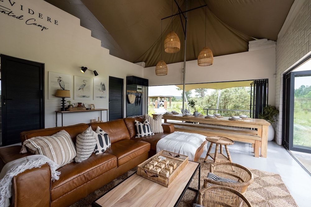 Belvidere Country Estate Premium Tent, 2 Bedrooms, Sauna, Mountain View 6