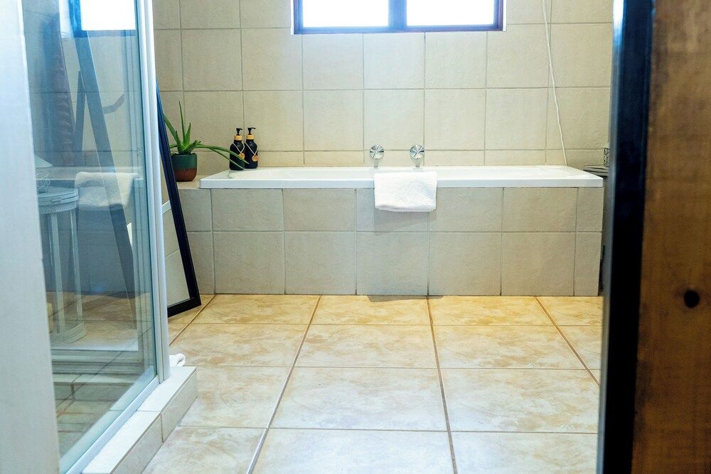 7th Hole Golf Lodge Standard Room 35