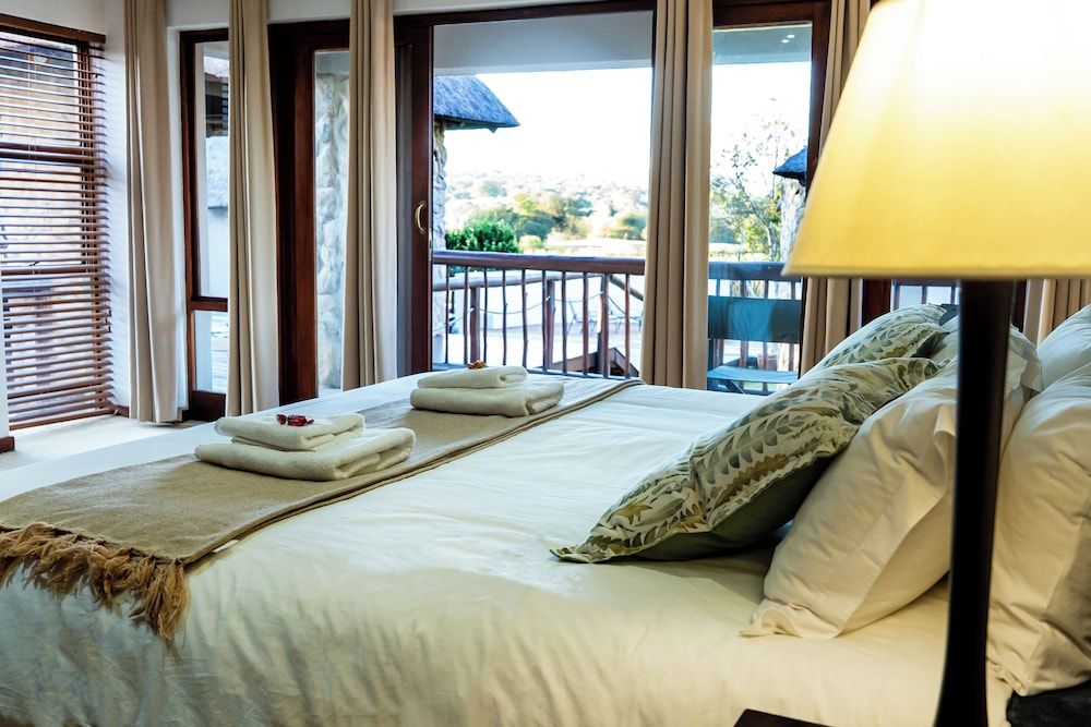 7th Hole Golf Lodge Luxury Room 8