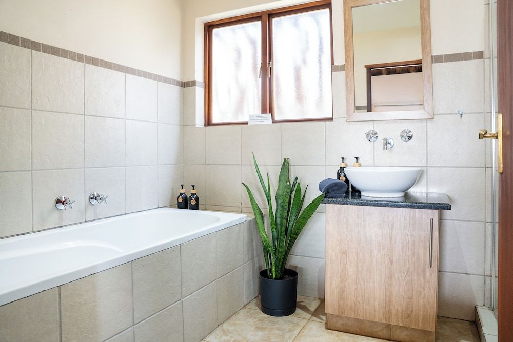 7th Hole Golf Lodge Standard Room 34