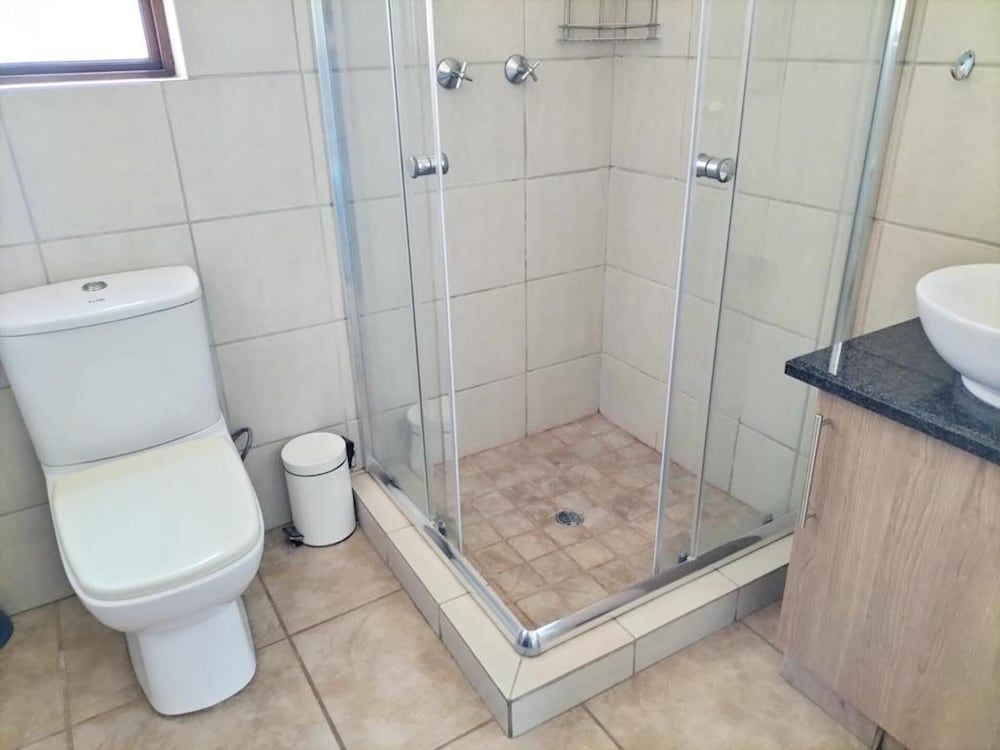 7th Hole Golf Lodge Standard Room 3