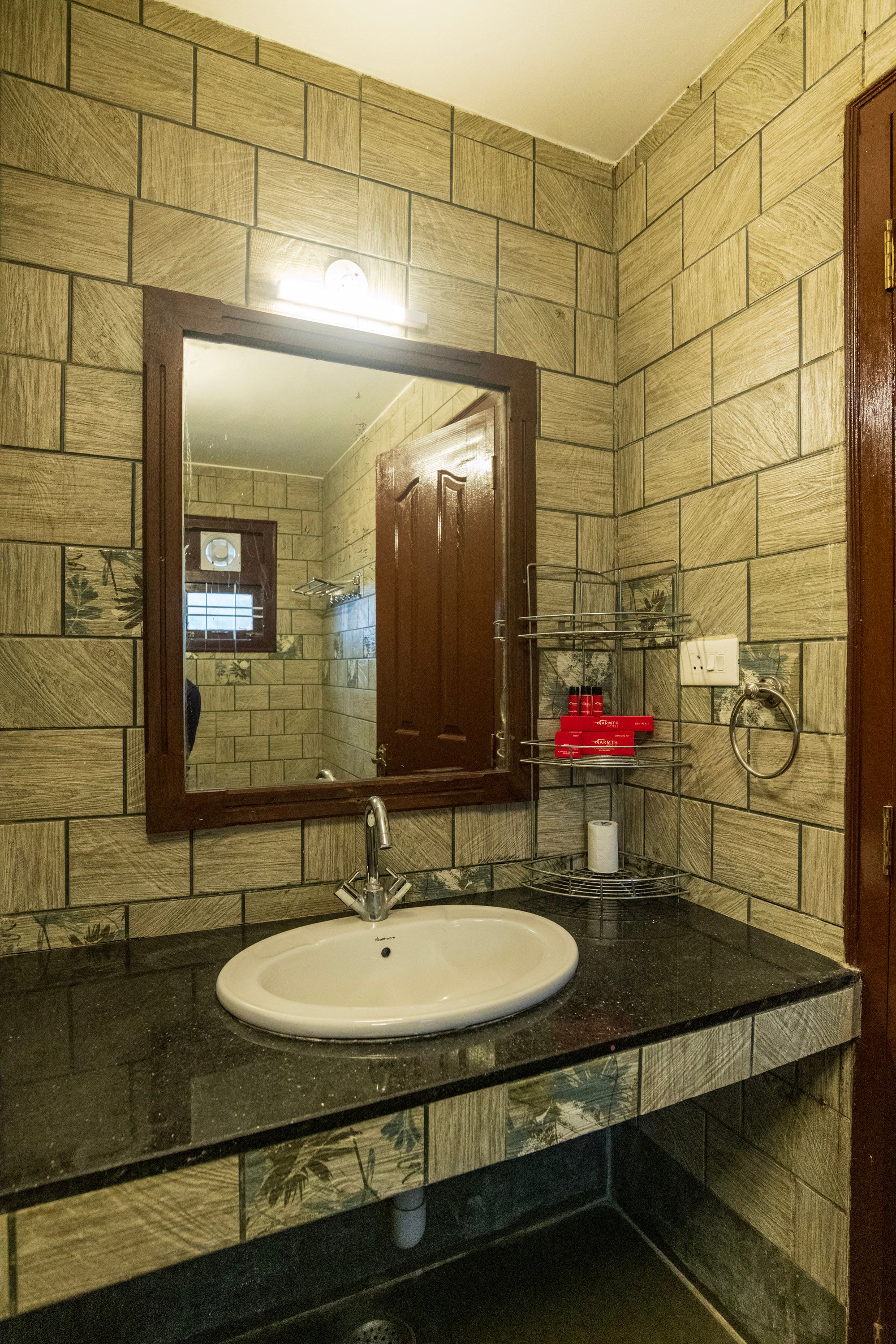 Warmth Streamside Serenity Resort Deluxe Mountain View 12