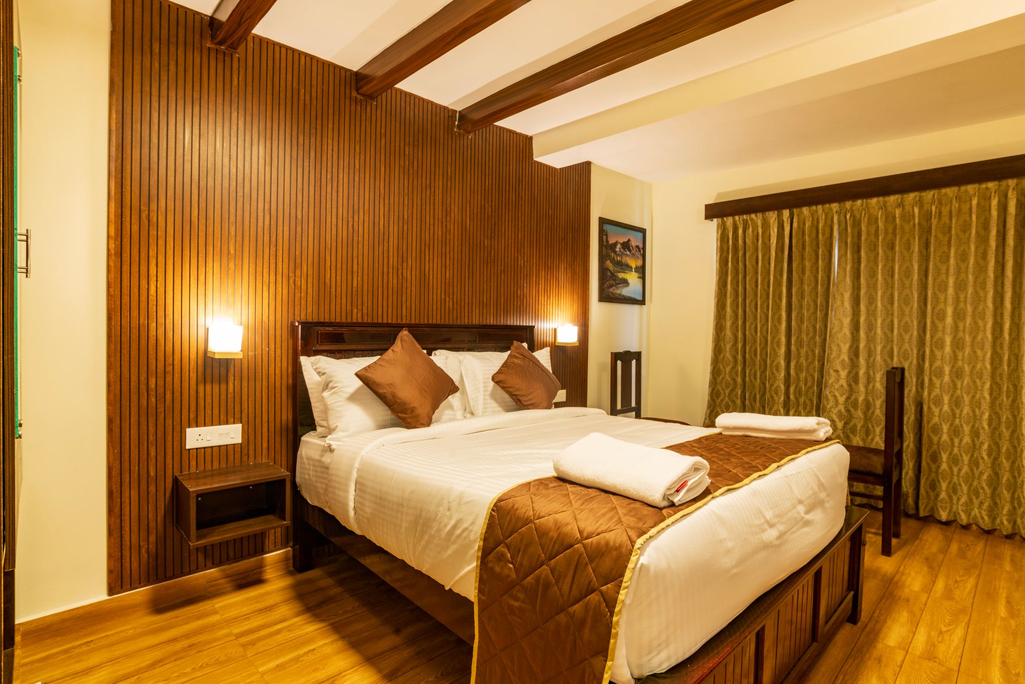 Warmth Streamside Serenity Resort Deluxe Mountain View 3