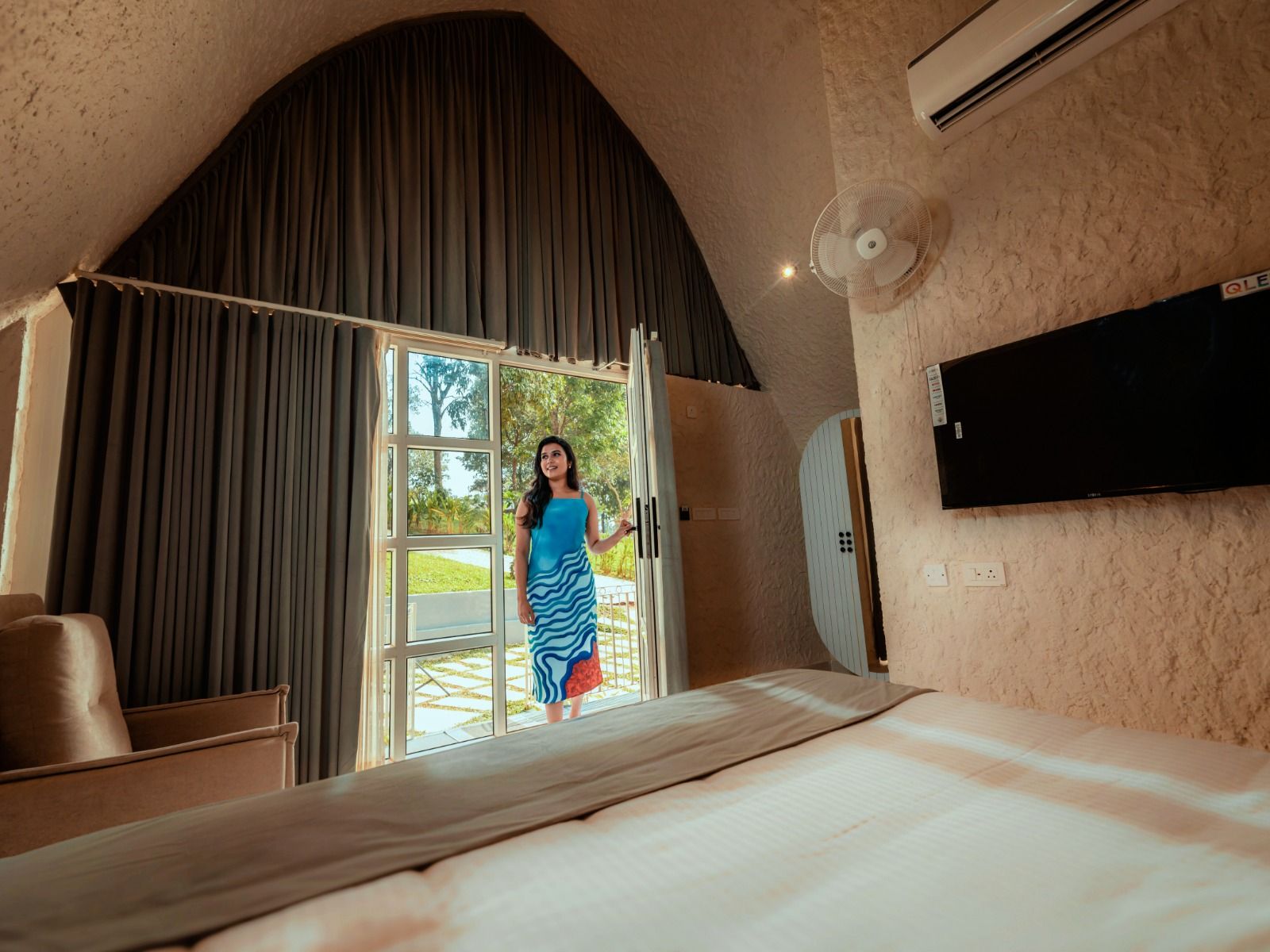 Tee - Wave Villa Garden View Room with Balcony