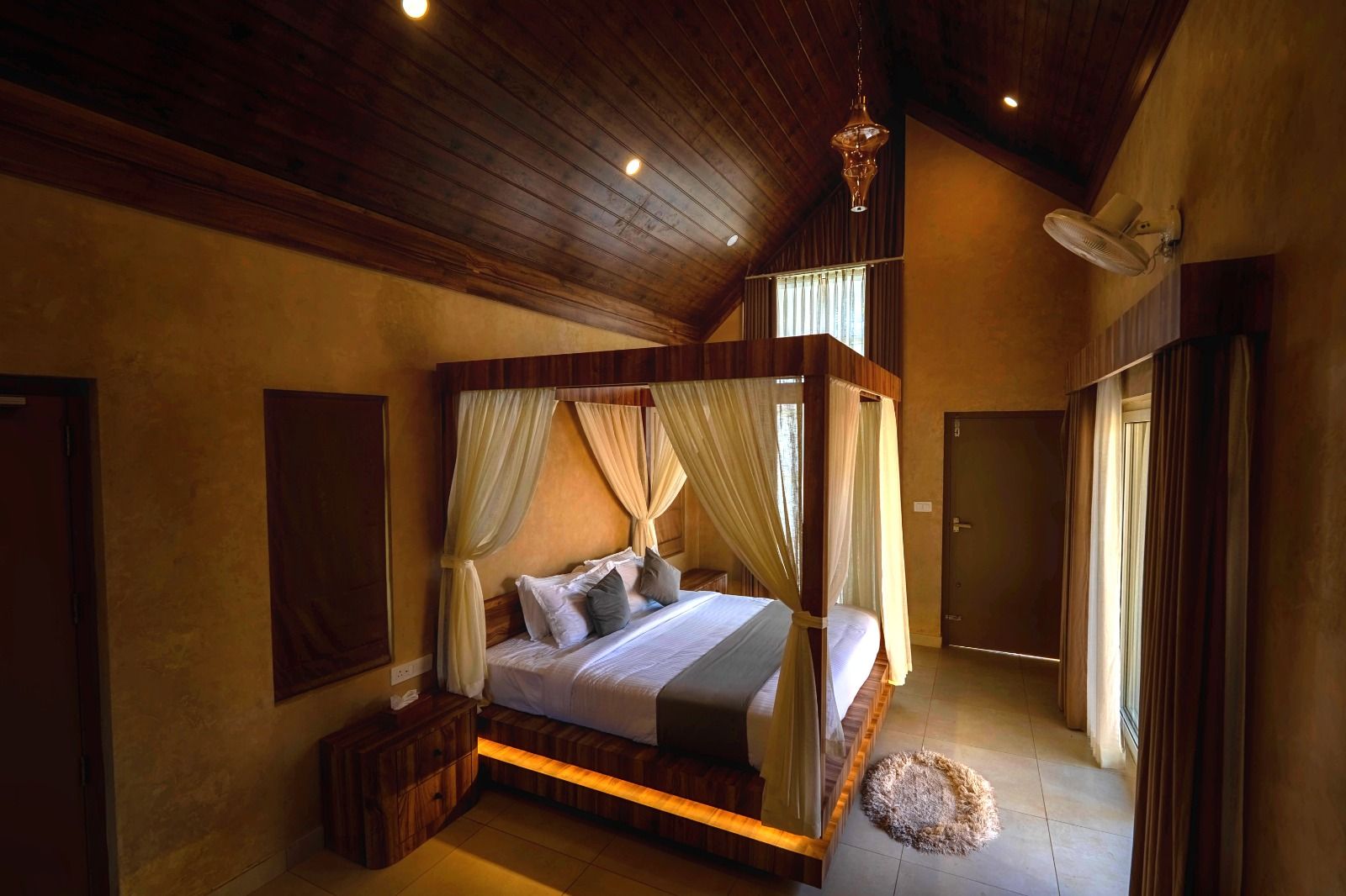 Albatross - Romantic Private Pool Villa with Balcony