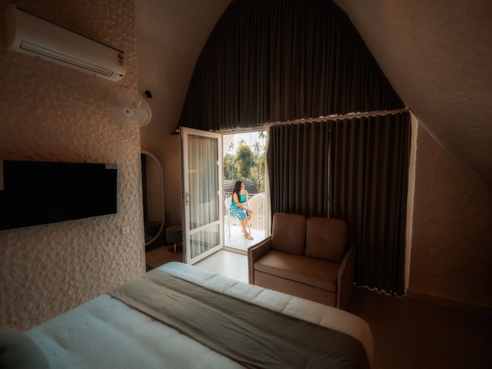 Tee - Wave Villa Garden View Room with Balcony