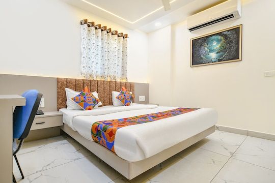 Hotel Kreston Heights Deluxe Room 4