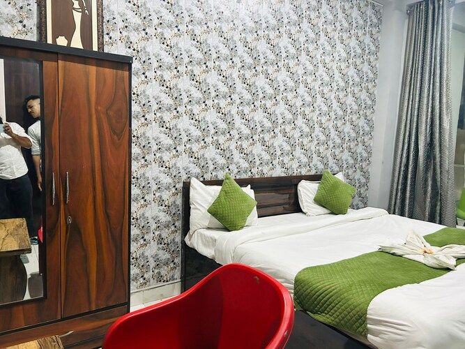 Deluxe Room With Window