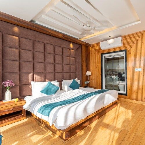 Moustache Select Mcleodganj Deluxe Room With Balcony