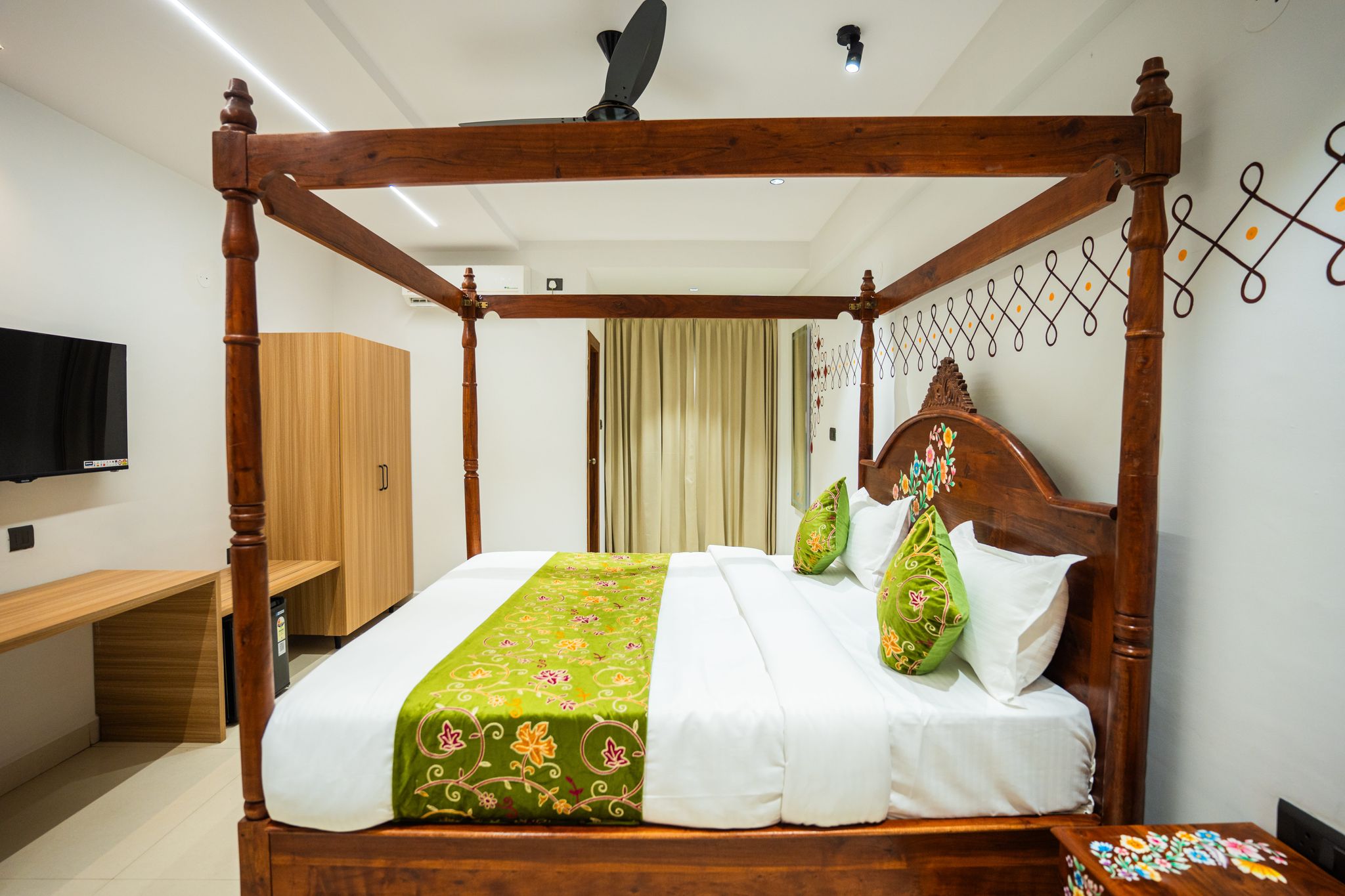  Hotel Indiana Hitech City, Hyderabad Deluxe King Rooms with City 42