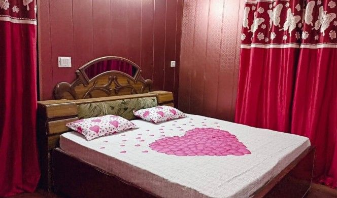 Entire 3 Beds - 2 BHK Cottage