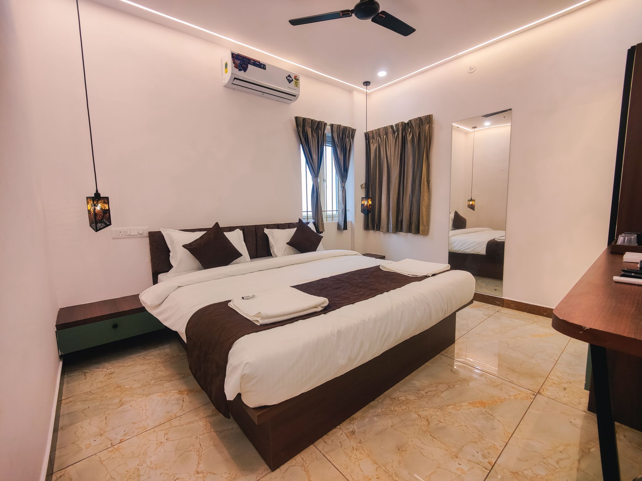 Deluxe Double Non AC