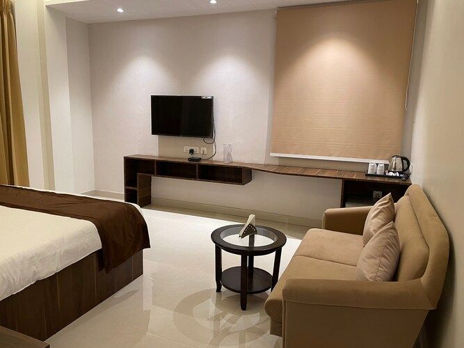 HOTEL MAHESHWARI JALSA Executive Room 4