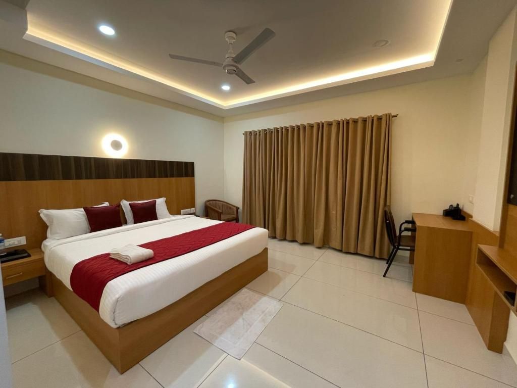 Hotel Deepakam Inn Executive Deluxe Room 3