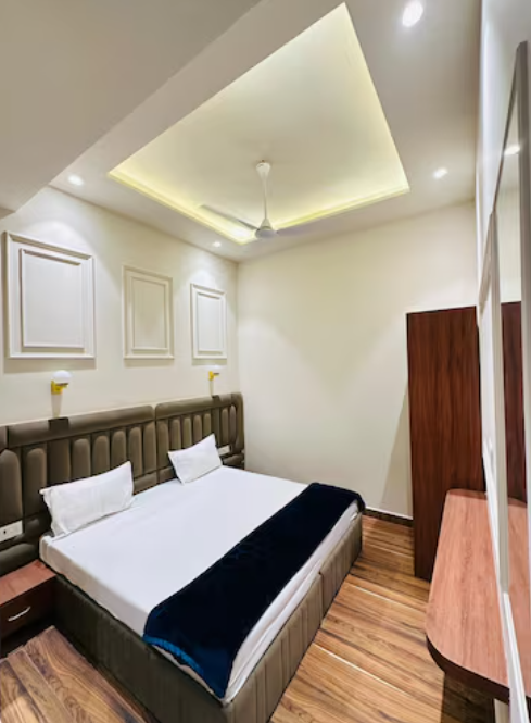 Deluxe King Bed Room